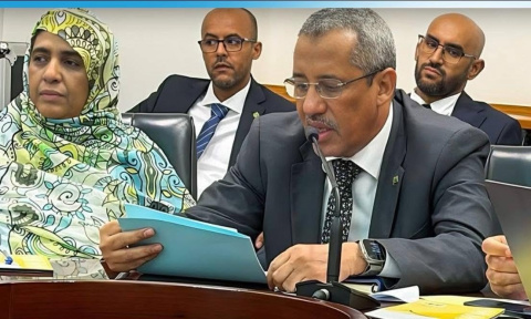المدير العام للخزينة العمومية والمحاسبة يحي صدفي يطق تكوينات حول مزانية البرامج الجديدة